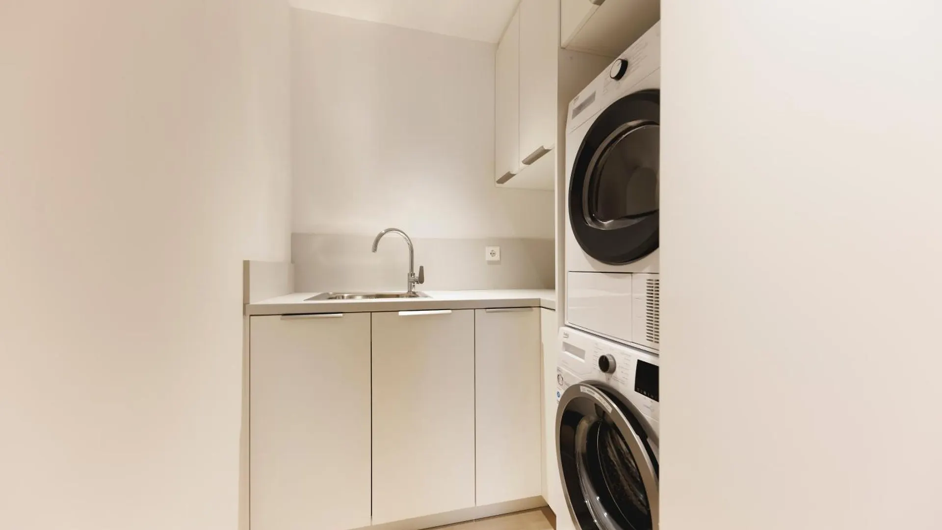 Bravissimo Centre, Modern 2-Bedroom Apartment Χιρόνα Ισπανία